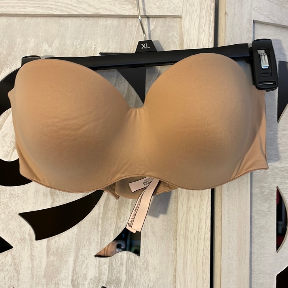 Strapless Lined Body By Victoria’s Secret Bra